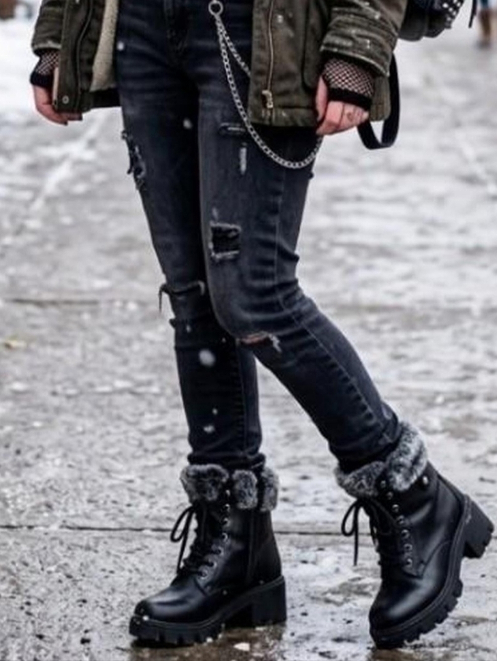 Wanted black faux fur lined lace up boots Size US 6.